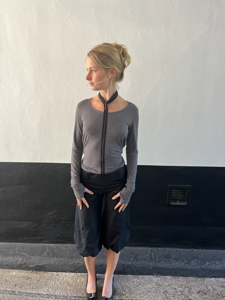 Cop Copine Grey Attached Collar Top
