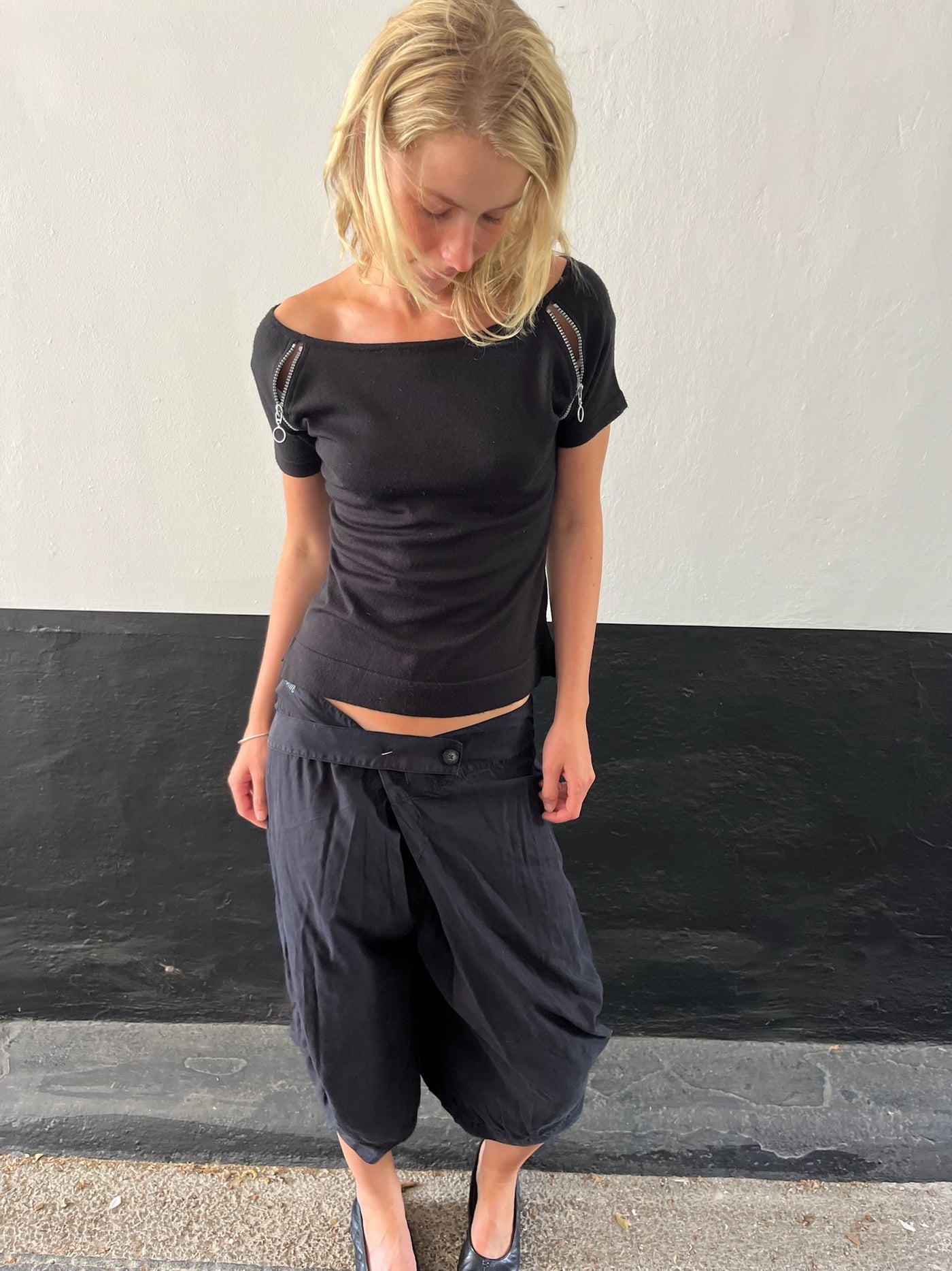 Black Top With Grey Zipper